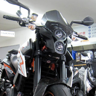2011　KTM　DUKE690R