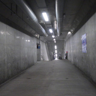 鈴鹿　パドックトンネル