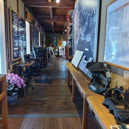 ツーリングの下見　児島学生服資料館